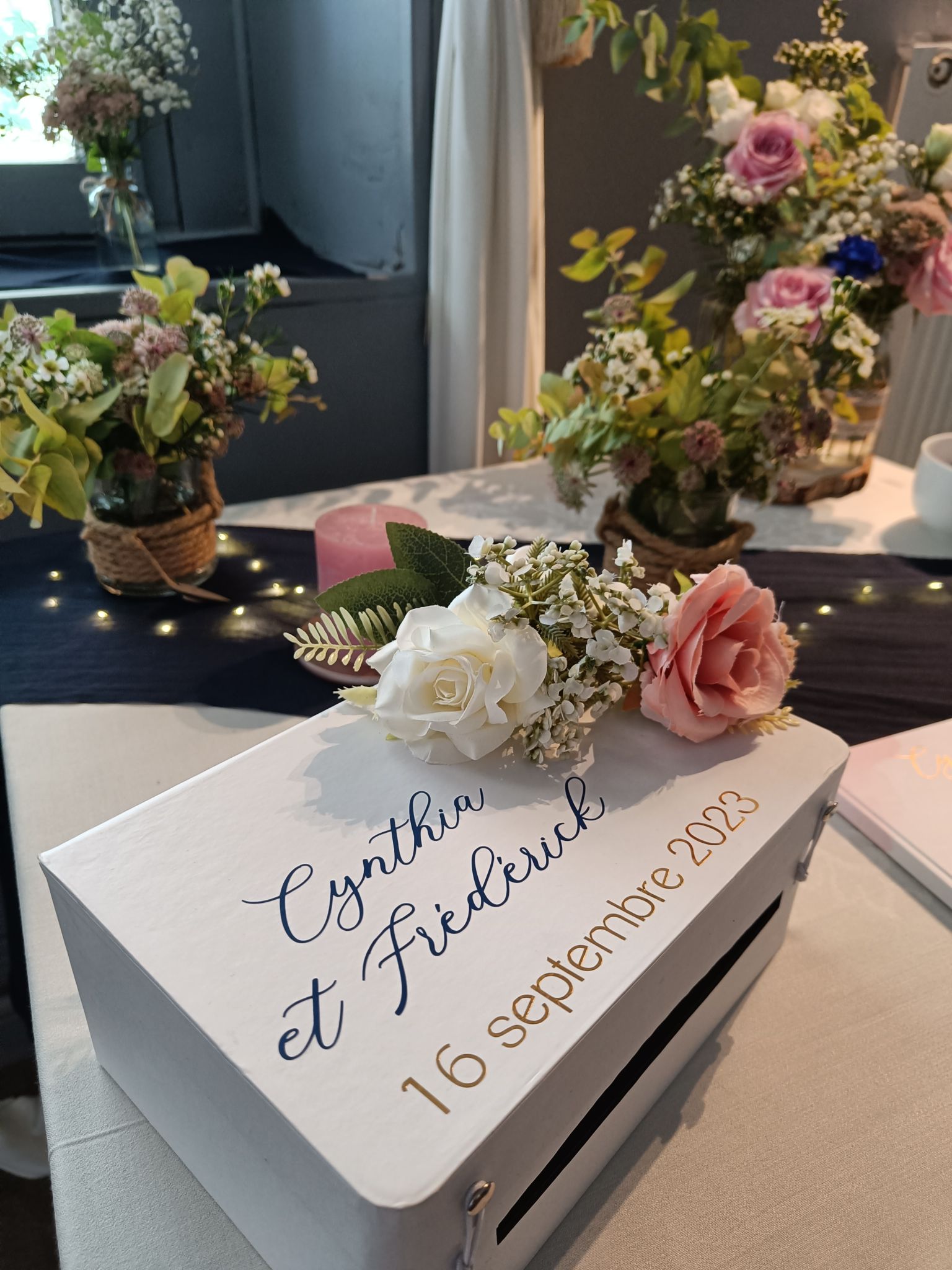 Urne mariage theme bleu nuit